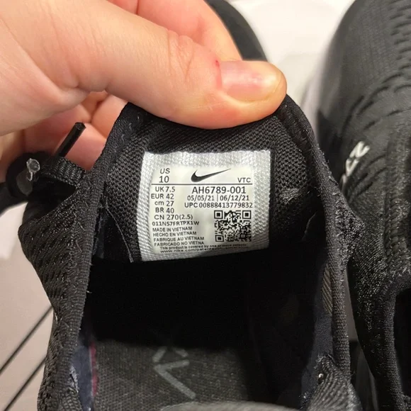 Nike Air Max 270 Black and White Sneakers - Picture 6 of 6